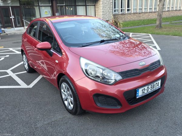 Kia Rio Hatchback, Diesel, 2012, Red