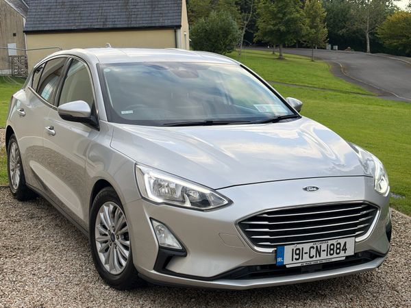 Ford Focus Hatchback, Petrol, 2019, Silver