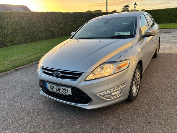 Ford Mondeo Hatchback, Diesel, 2013, Silver
