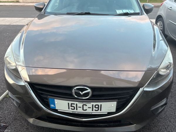 Mazda Mazda3 Hatchback, Diesel, 2015, Brown