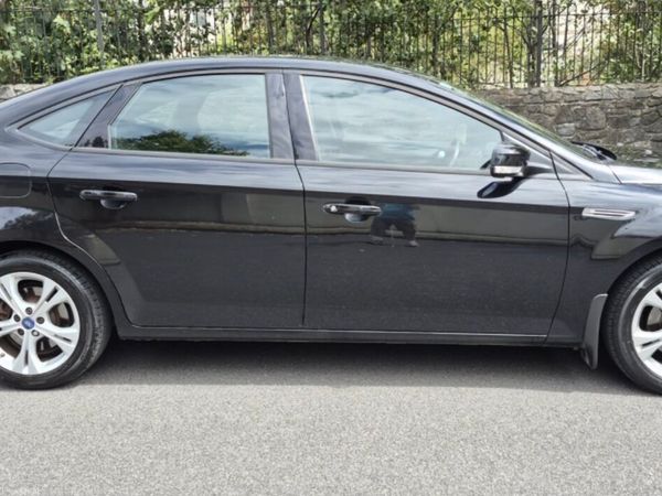 Ford Mondeo Hatchback, Diesel, 2013, Black