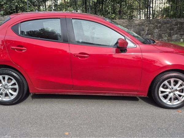 Mazda Mazda2 Hatchback, Petrol, 2016, Red
