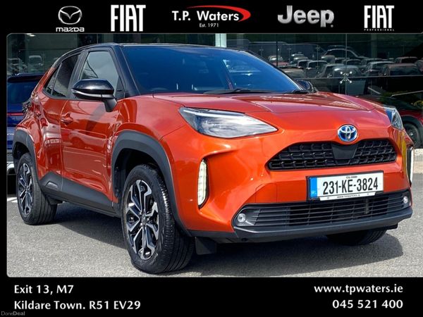 Toyota Yaris Cross Hatchback, Petrol Hybrid, 2023, Orange