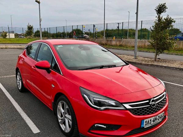Opel Astra Hatchback, Diesel, 2016, Red