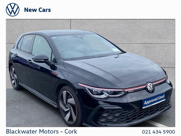 Volkswagen Golf Estate, Diesel, 2023, Black
