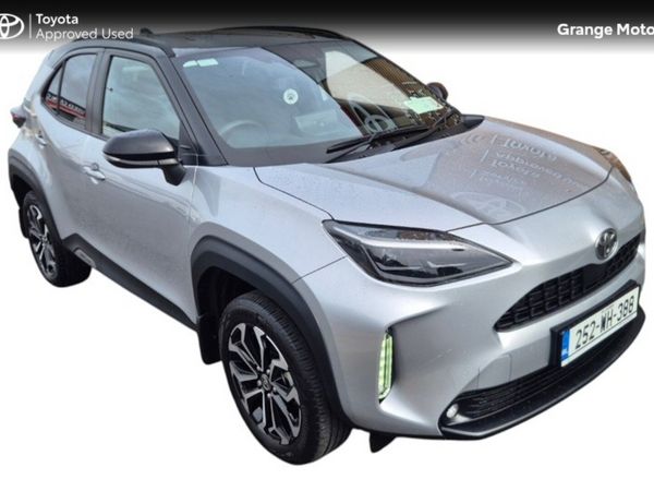 Toyota Yaris Cross Hatchback, Petrol Hybrid, 2025, Silver