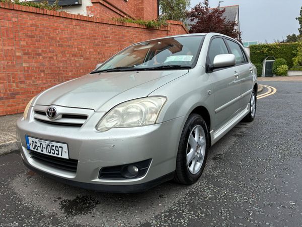 Toyota Corolla Hatchback, Petrol, 2006, Silver