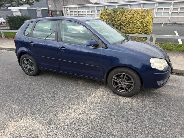 Volkswagen Polo Hatchback, Petrol, 2006, Blue