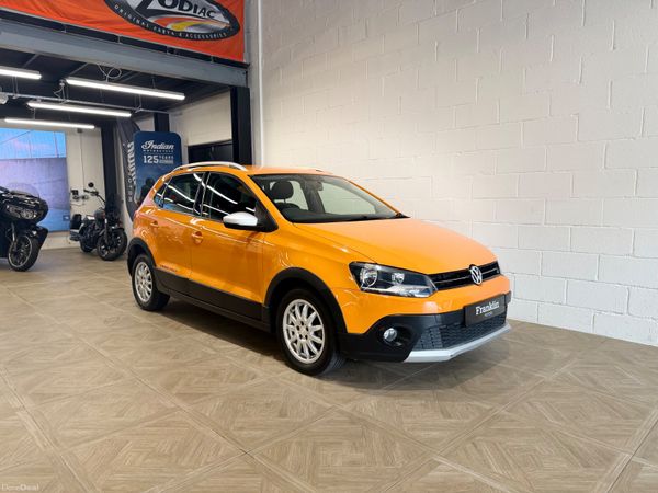Volkswagen Polo Hatchback, Petrol, 2013, Orange