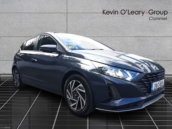 Hyundai i20 Hatchback, Petrol, 2024, Grey