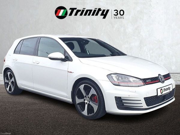 Volkswagen Golf Hatchback, Petrol, 2017, White
