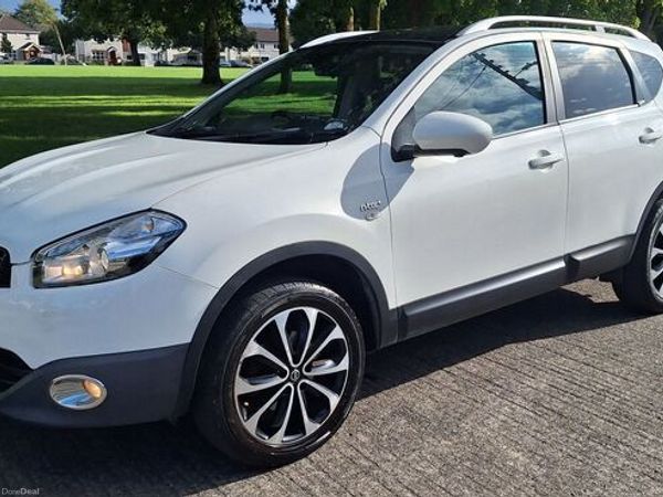 Nissan Qashqai Hatchback, Diesel, 2012, White