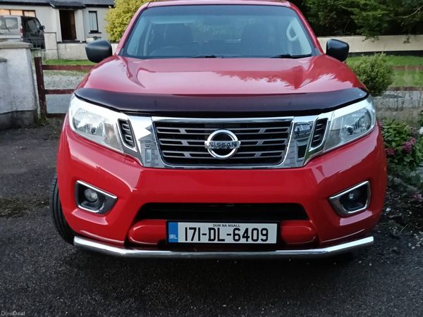 Nissan Navara Pick Up, Diesel, 2017, Red