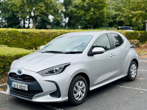 Toyota Yaris Hatchback, Petrol Hybrid, 2021, Grey