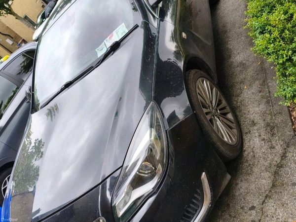 Vauxhall Insignia Hatchback, Diesel, 2017, Black