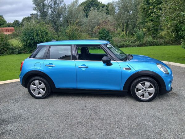 Mini One Estate/Jeep, Diesel, 2015, Blue