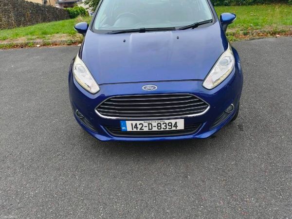 Ford Fiesta Hatchback, Petrol, 2014, Blue
