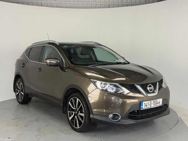 Nissan Qashqai Hatchback, Diesel, 2014, Brown