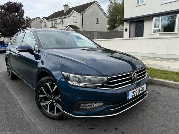 Volkswagen Passat Estate, Diesel, 2022, Blue