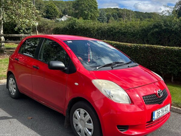 Toyota Yaris Hatchback, Petrol, 2008, Red