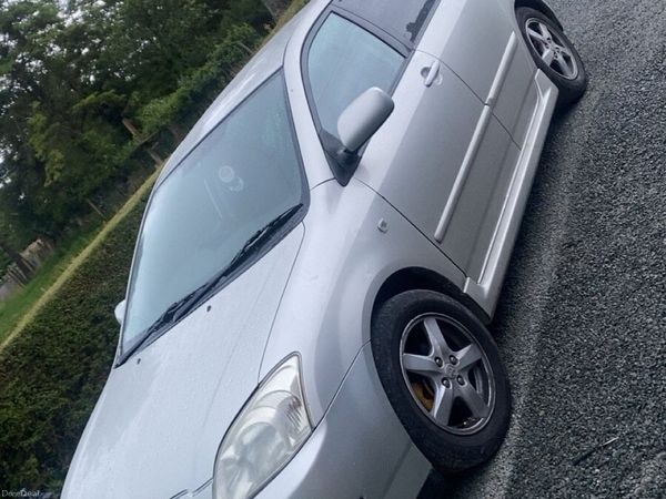 Toyota Corolla Hatchback, Petrol, 2005, Silver