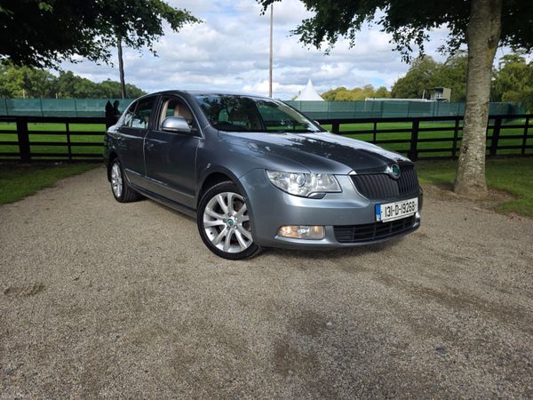 Skoda Superb Saloon, Diesel, 2013, Grey