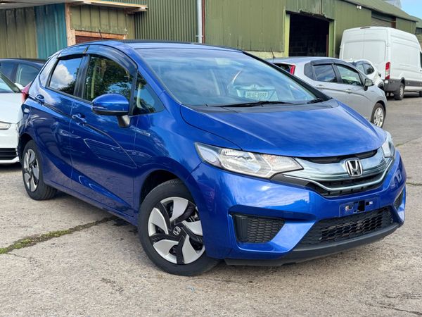 Honda Fit Hatchback, Petrol Hybrid, 2014, Blue