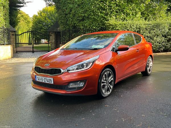 Kia Ceed Hatchback, Diesel, 2014, Orange