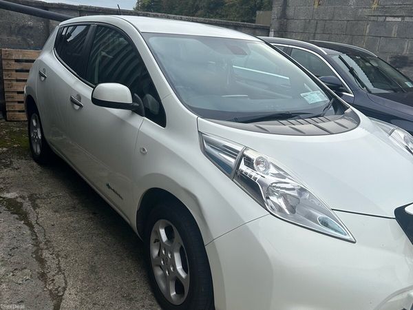 Nissan Leaf Hatchback, Electric, 2015, White
