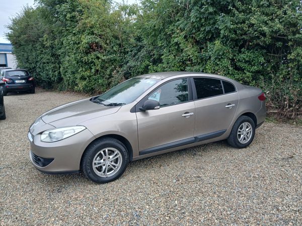 Renault Fluence Saloon, Diesel, 2012, Gold