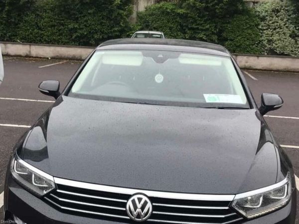 Volkswagen Passat Saloon, Diesel, 2018, Grey