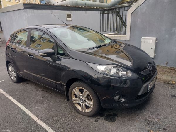 Ford Fiesta Hatchback, Diesel, 2009, Black