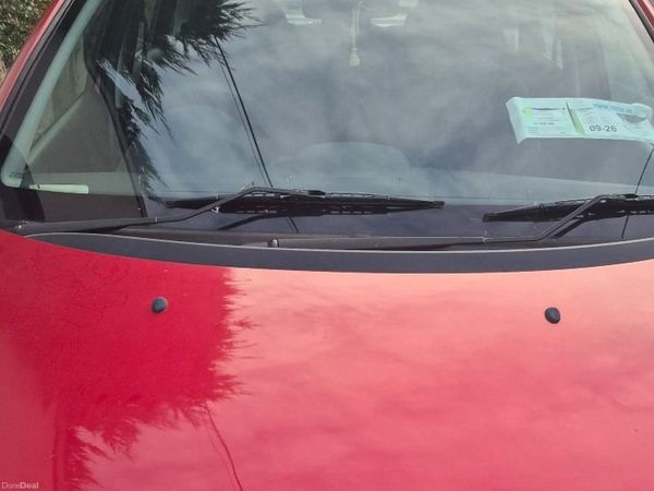 Citroen C3 Hatchback, Petrol, 2005, Red