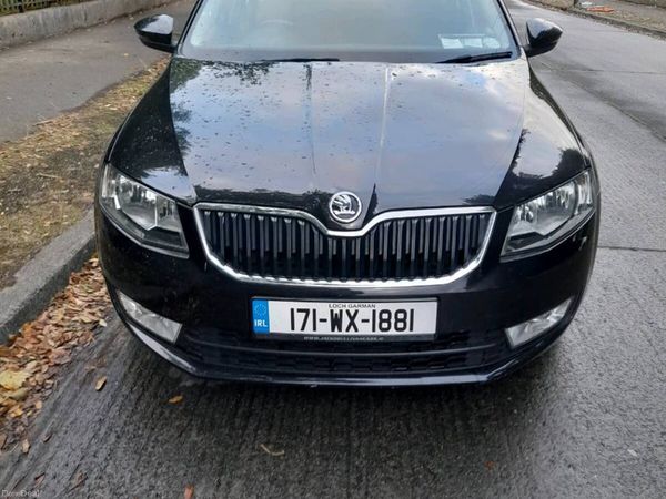 Skoda Octavia Saloon, Diesel, 2017, Black