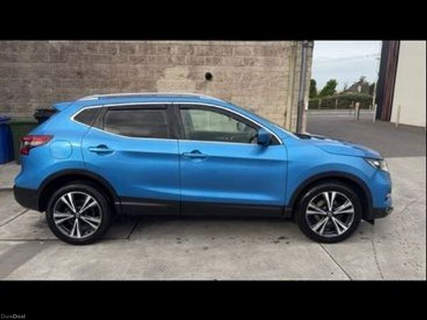 Nissan Qashqai Hatchback, Diesel, 2019, Blue