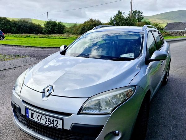 Renault Megane Estate, Diesel, 2010, Silver