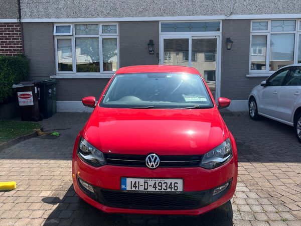 Volkswagen Polo Hatchback, Petrol, 2014, Red