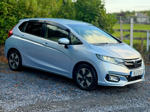Honda Fit Hatchback, Petrol Hybrid, 2019, Silver