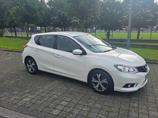 Nissan Pulsar Hatchback, Diesel, 2014, White