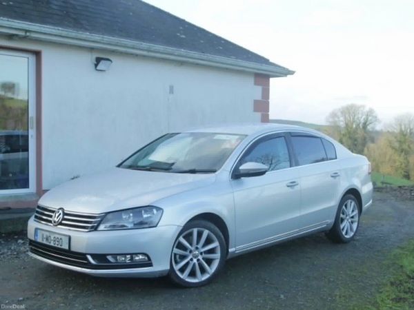 Volkswagen Passat Saloon, Diesel, 2011, Silver