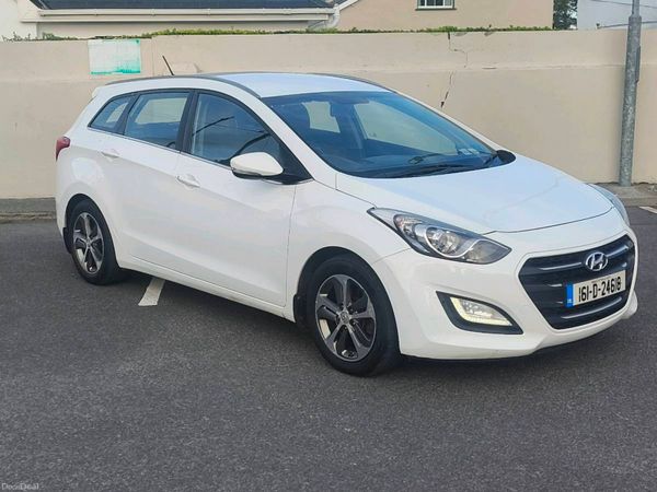 Hyundai i30 Estate/Jeep, Diesel, 2016, White