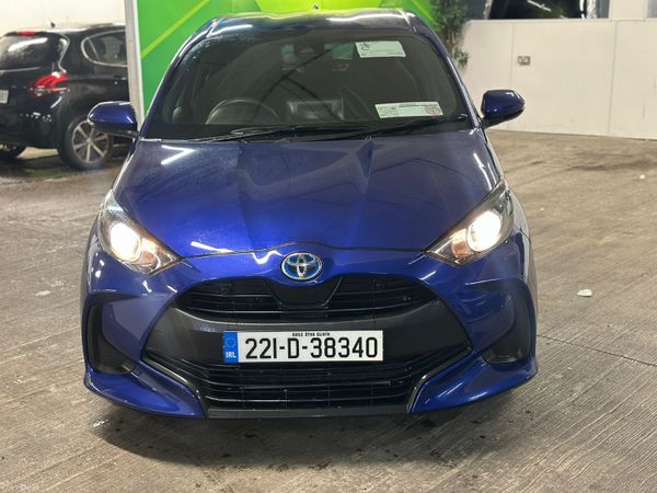 Toyota Yaris Hatchback, Petrol Hybrid, 2022, Blue
