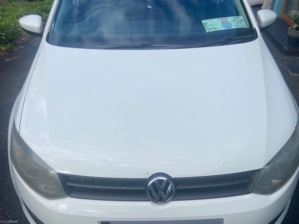 Volkswagen Polo Hatchback, Petrol, 2013, White