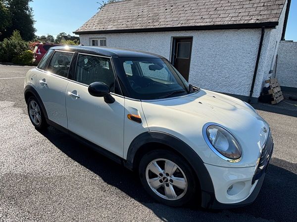 Mini Other Estate/Jeep, Petrol, 2015, White