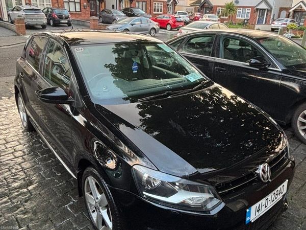 Volkswagen Polo Hatchback, Petrol, 2014, Black