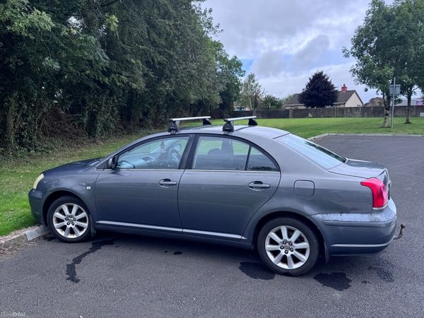 Toyota Avensis Saloon, Petrol, 2005, Grey