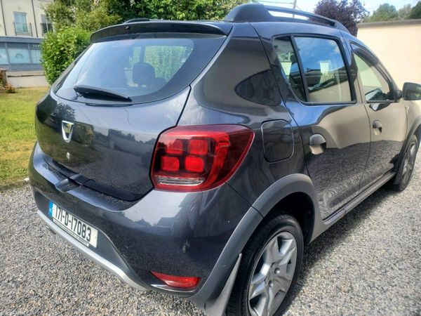 Dacia Sandero Stepway Hatchback, Diesel, 2017, Grey