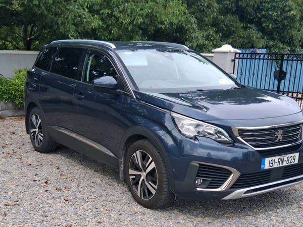 Peugeot 5008 MPV, Diesel, 2019, Blue
