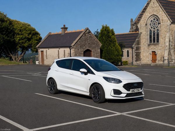Ford Fiesta Hatchback, Petrol, 2023, White