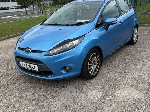 Ford Fiesta Hatchback, Petrol, 2011, Blue